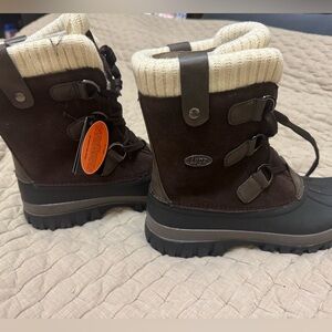 NWT and box, Lugz Stormy red brown boot. Size 8.5, never worn